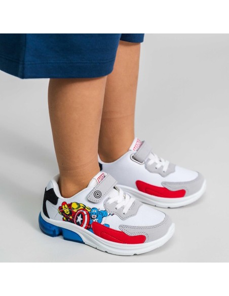 Deportiva luces Vengadores 2300005861 v23